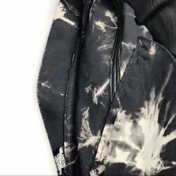 BLANK NYC NWT Black Vegan Leather Mouth Off Vest M - Picture 10 of 16